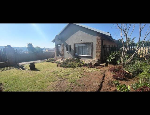 4 BEDROOM HOUSE FOR SALE IN LINDHAVEN